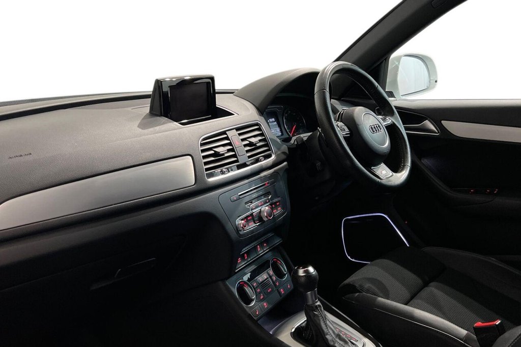 Used Audi Q3 2018 for sale - 76686133: Photo 11