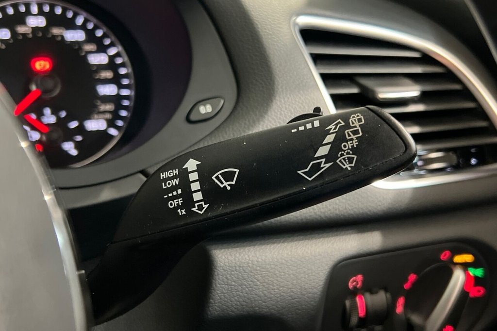 Used Audi Q3 2018 for sale - 76686133: Photo 29