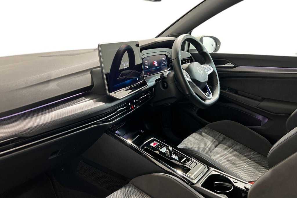 Used Volkswagen Golf 2024 for sale - 76469743: Photo 11