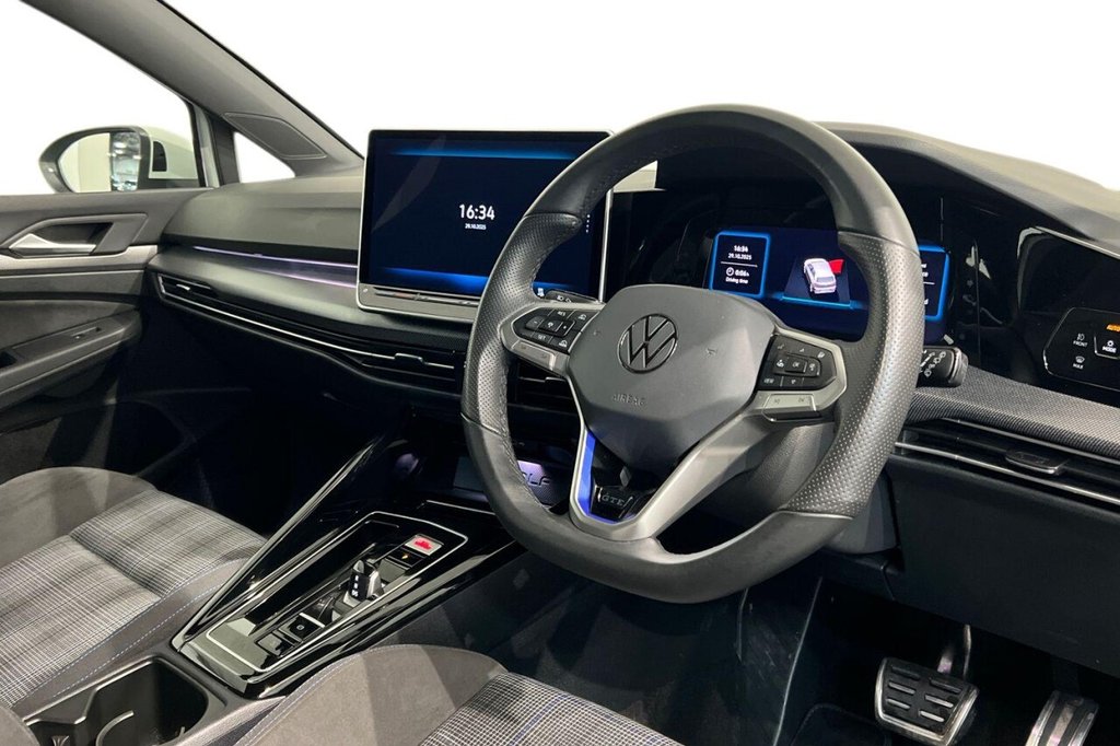 Used Volkswagen Golf 2024 for sale - 76469743: Photo 9