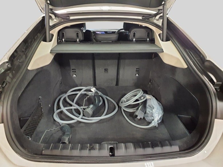 Used BMW i4 2024 for sale - 77806058: Photo 8