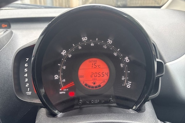 Used Toyota AYGO 2021 for sale - 75206831: Photo 15