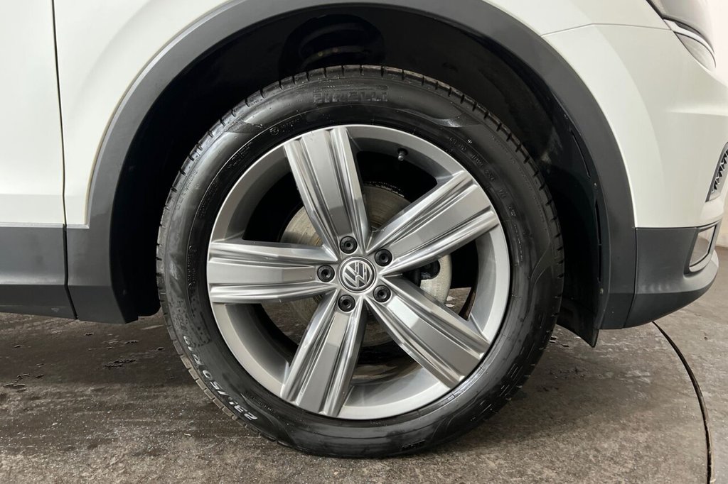 Used Volkswagen Tiguan 2018 for sale - 76406187: Photo 14