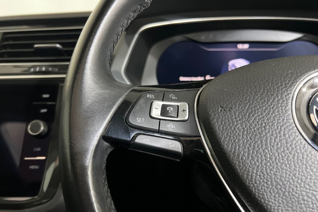 Used Volkswagen Tiguan 2018 for sale - 76406187: Photo 28