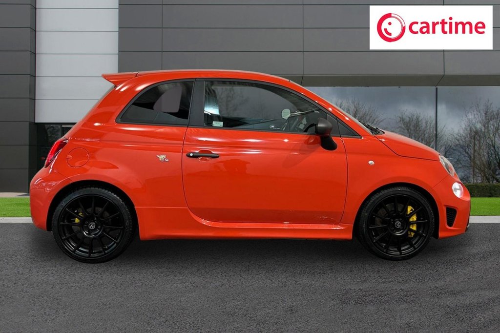 Used Abarth 695 2023 for sale - 77835391: Photo 2