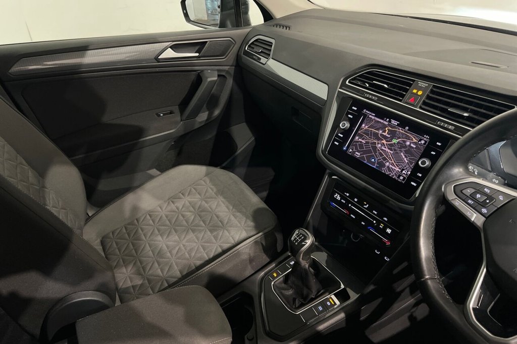 Used Volkswagen Tiguan 2021 for sale - 77355607: Photo 32