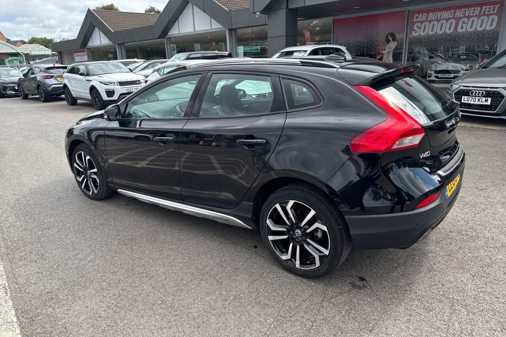 Used Volvo V40 2019 for sale - 77725719: Photo 46