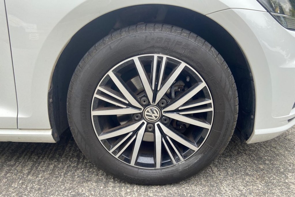 Used Volkswagen Golf 2018 for sale - 76617380: Photo 29