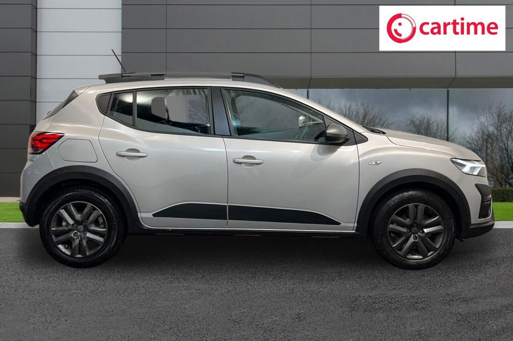 Used Dacia Sandero Stepway 2023 for sale - 76469653: Photo 2