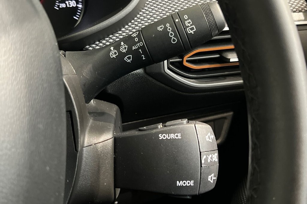 Used Dacia Sandero Stepway 2023 for sale - 76469653: Photo 28