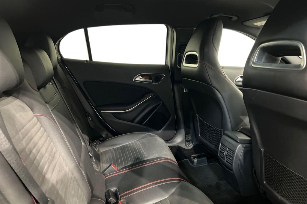 Used Mercedes-Benz GLA 2015 for sale - 76470086: Photo 10