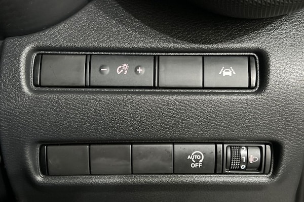 Used Nissan Juke 2023 for sale - 76118645: Photo 35
