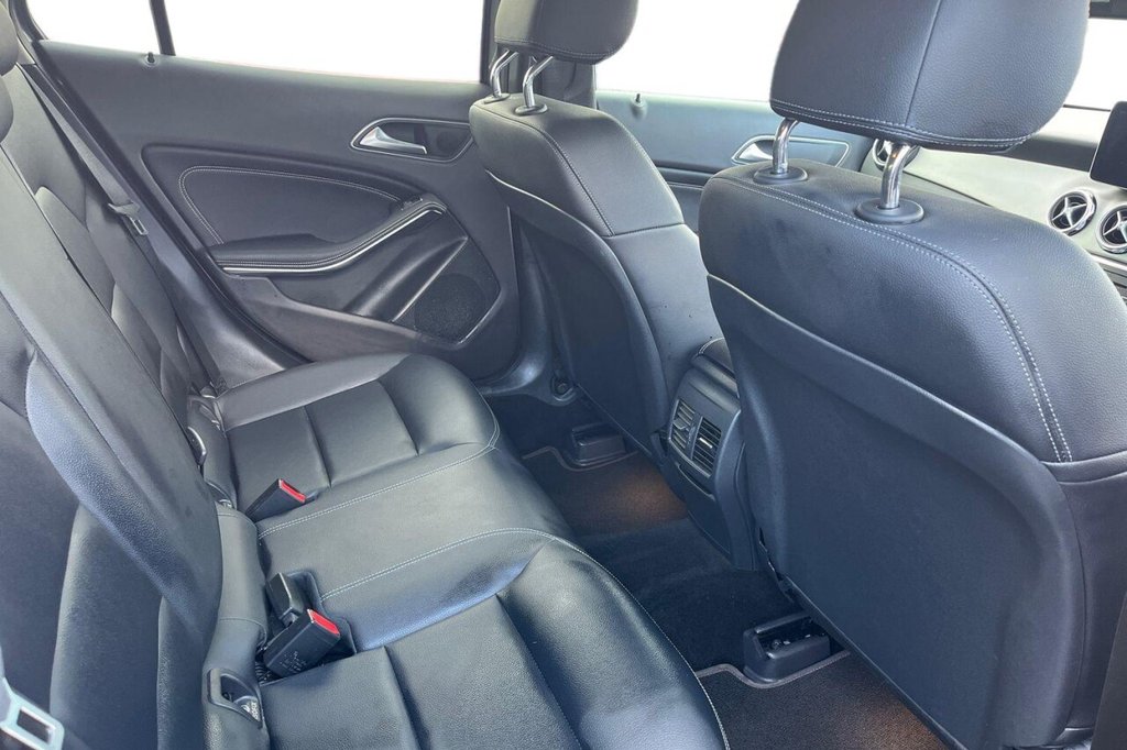 Used Mercedes-Benz GLA 2018 for sale - 77952411: Photo 10