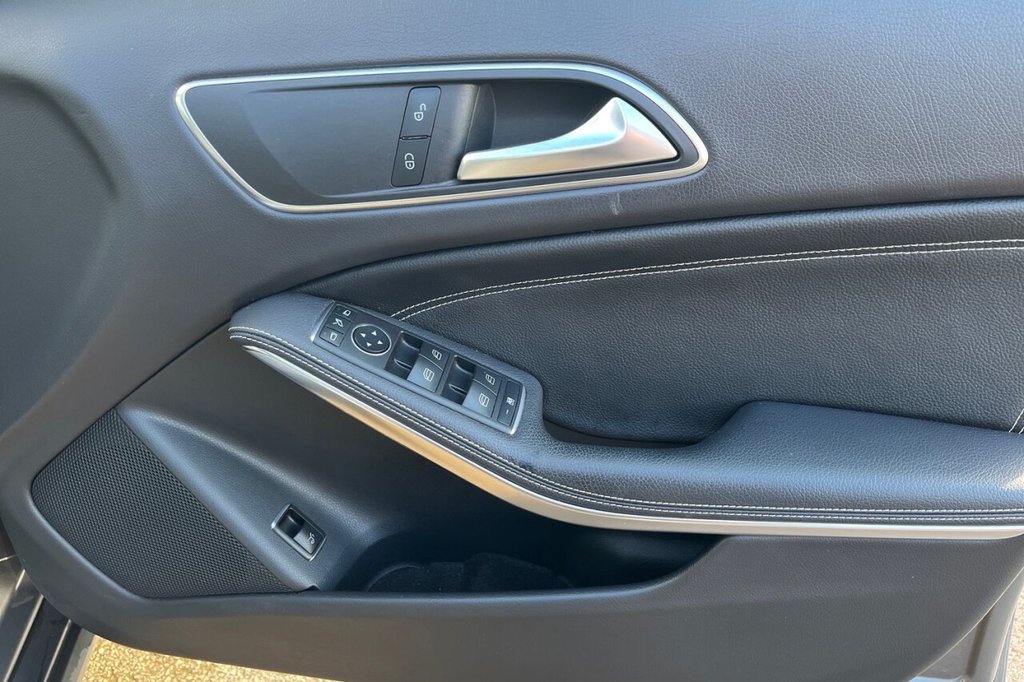 Used Mercedes-Benz GLA 2018 for sale - 77952411: Photo 16