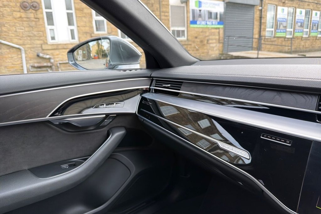 Used Audi A8 2019 for sale - 77642778: Photo 41