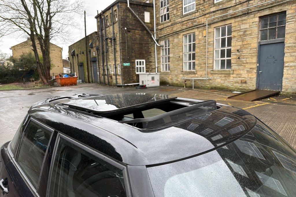 Used MINI Hatch 2022 for sale - 77621330: Photo 16