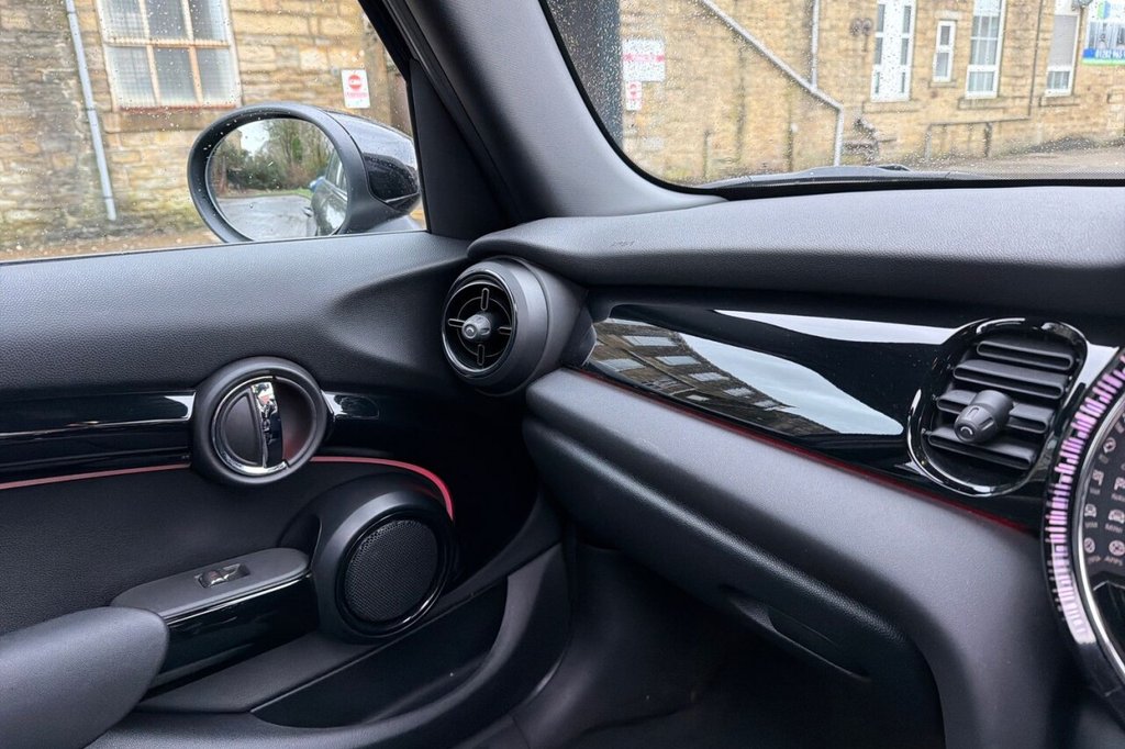 Used MINI Hatch 2022 for sale - 77621330: Photo 45