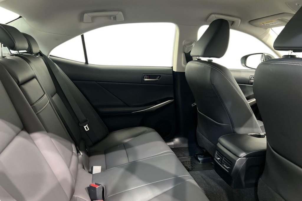 Used Lexus IS 2019 for sale - 76469878: Photo 10