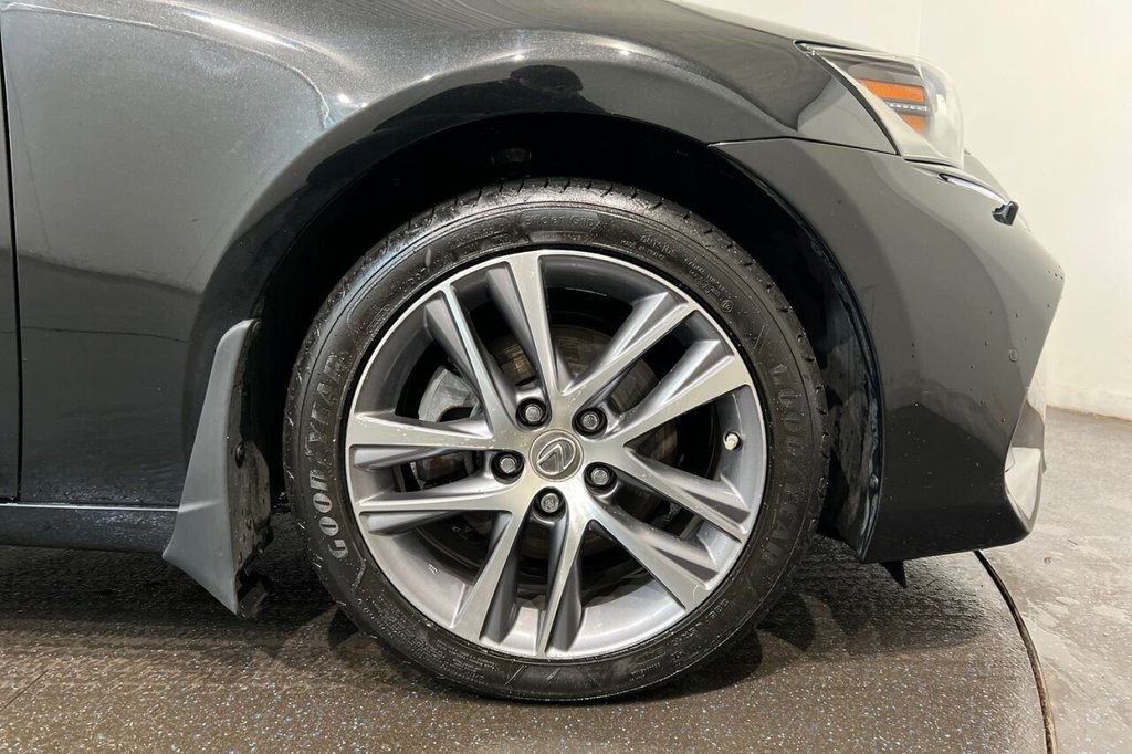 Used Lexus IS 2019 for sale - 76469878: Photo 14