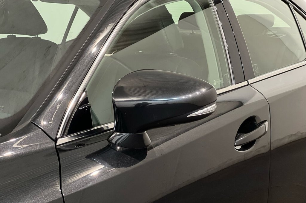 Used Lexus IS 2019 for sale - 76469878: Photo 17