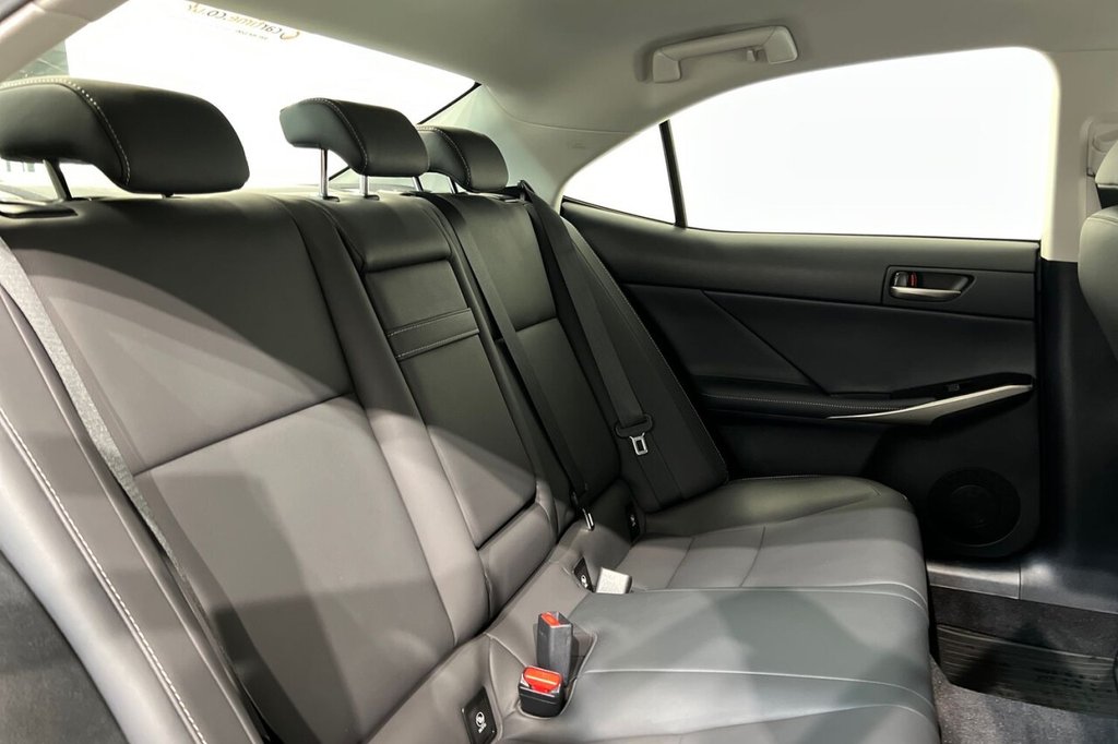 Used Lexus IS 2019 for sale - 76469878: Photo 23