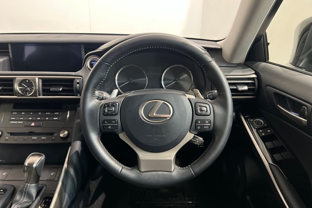 Used Lexus IS 2019 for sale - 76469878: Photo 24