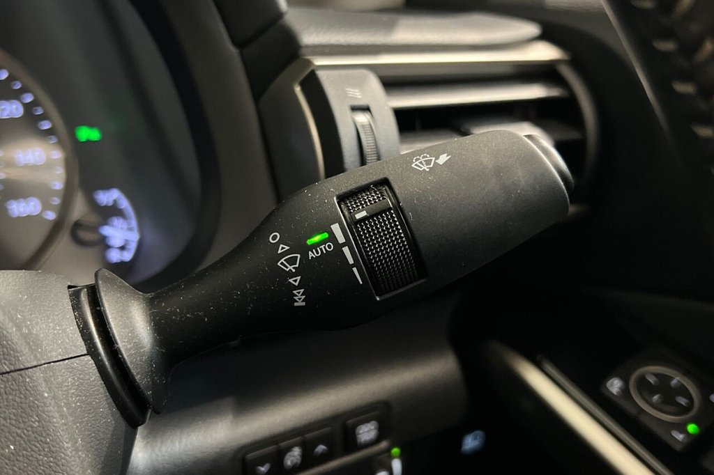 Used Lexus IS 2019 for sale - 76469878: Photo 29