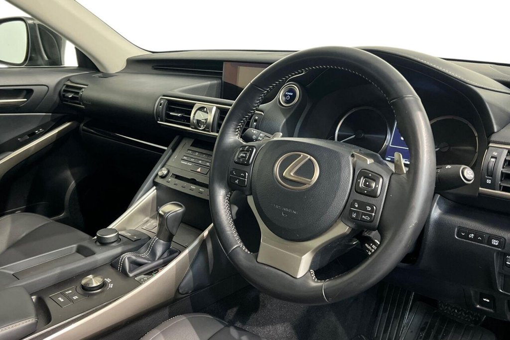 Used Lexus IS 2019 for sale - 76469878: Photo 9