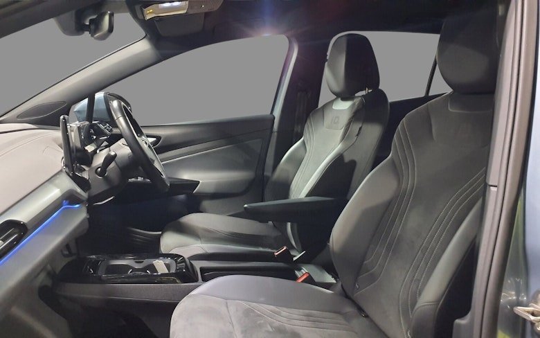 Used Volkswagen ID.4 2023 for sale - 77806061: Photo 9