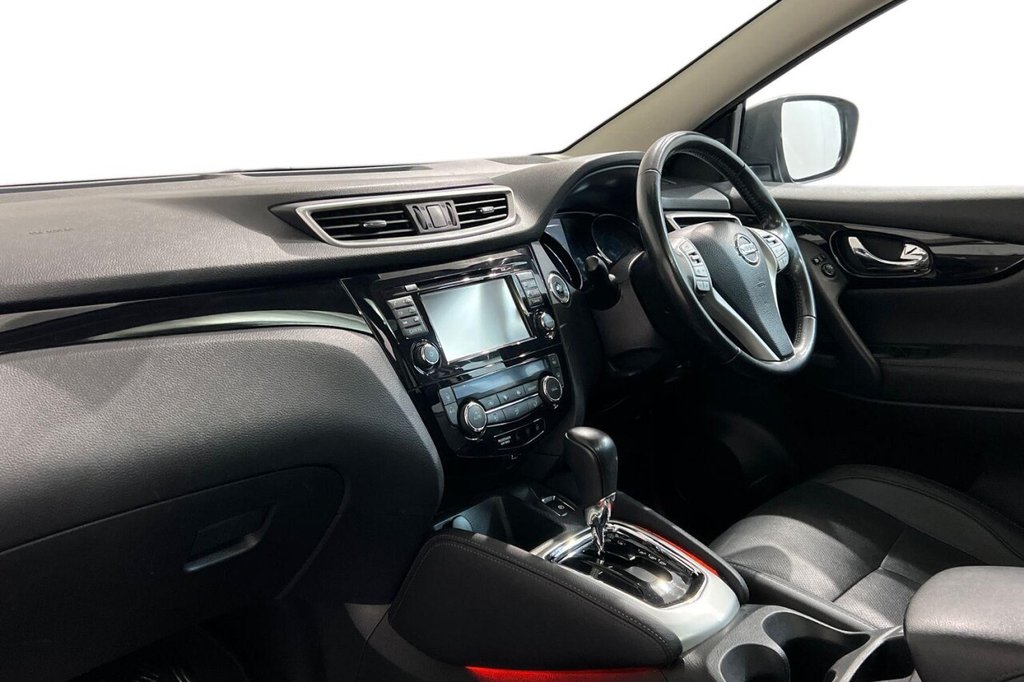 Used Nissan Qashqai 2017 for sale - 76840976: Photo 11