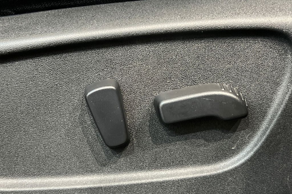 Used Nissan Qashqai 2017 for sale - 76840976: Photo 23