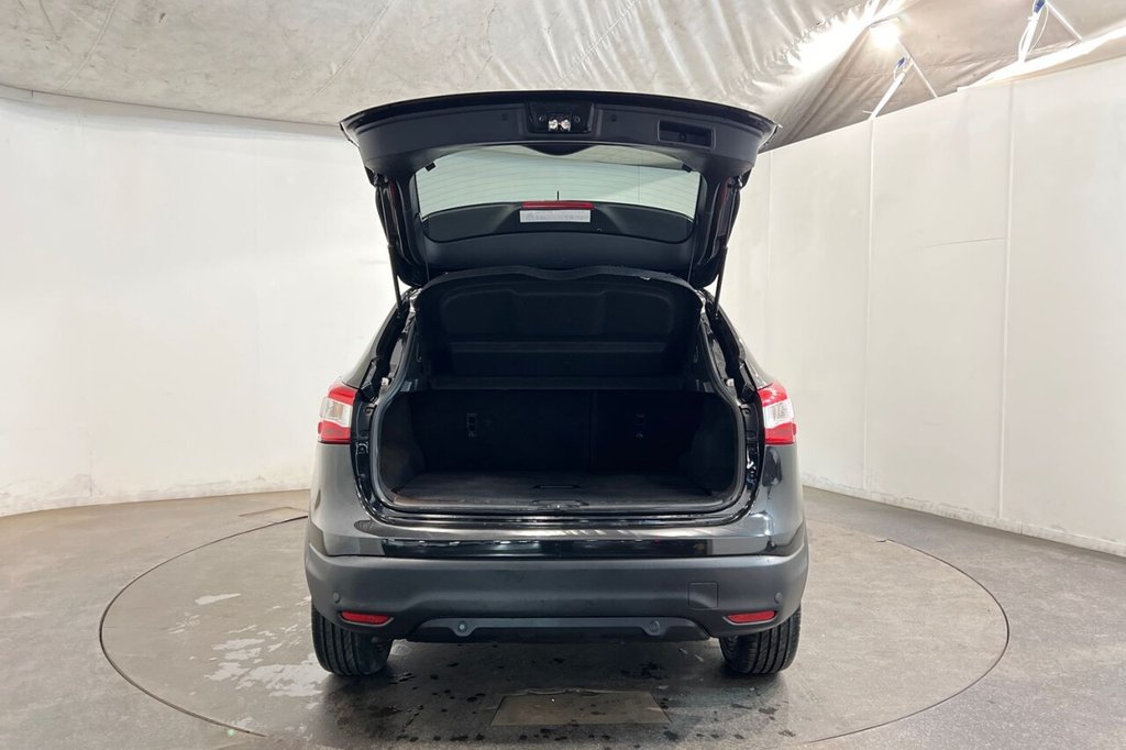 Used Nissan Qashqai 2017 for sale - 76840976: Photo 41