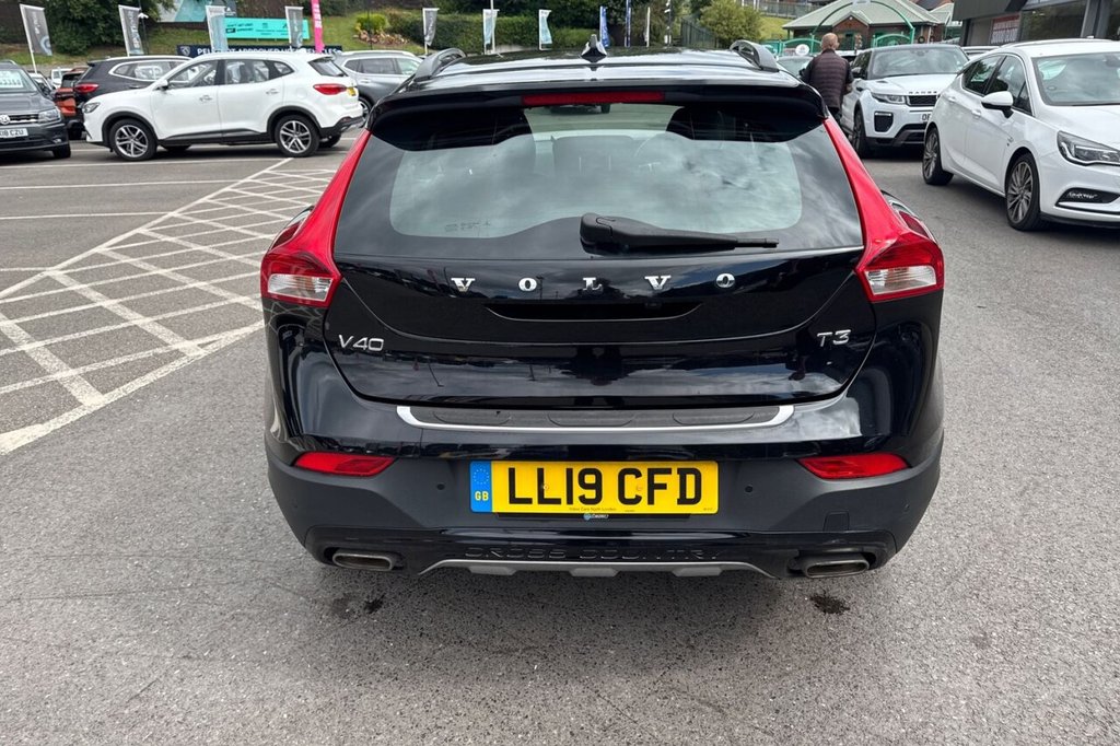 Used Volvo V40 2019 for sale - 77436637: Photo 43