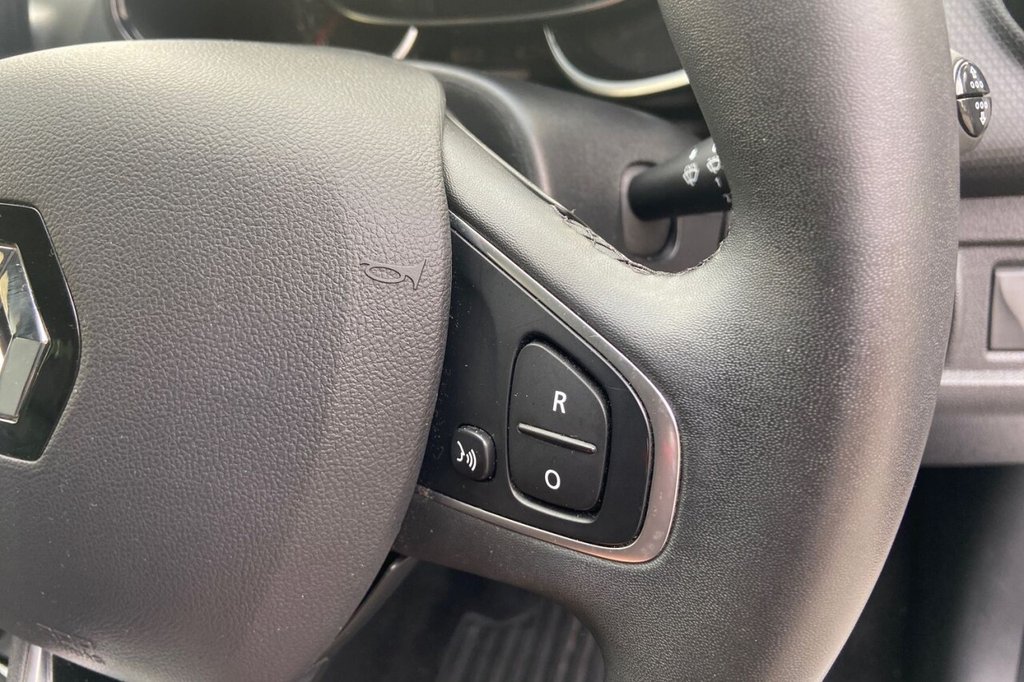 Used Renault Clio 2019 for sale - 77672793: Photo 36