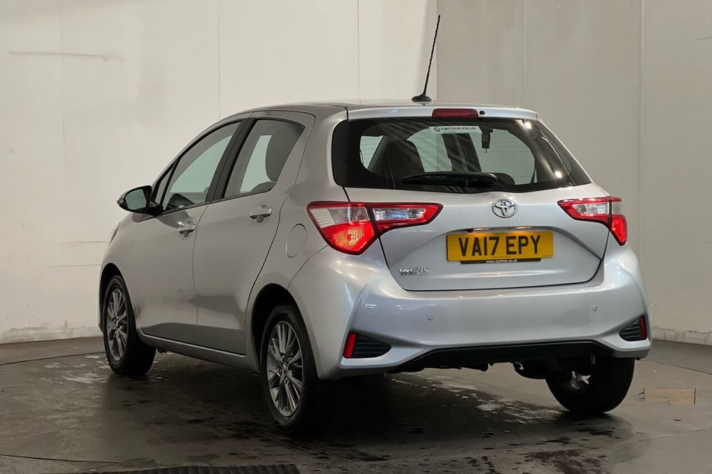 Used Toyota Yaris 2017 for sale - 76710823: Photo 19