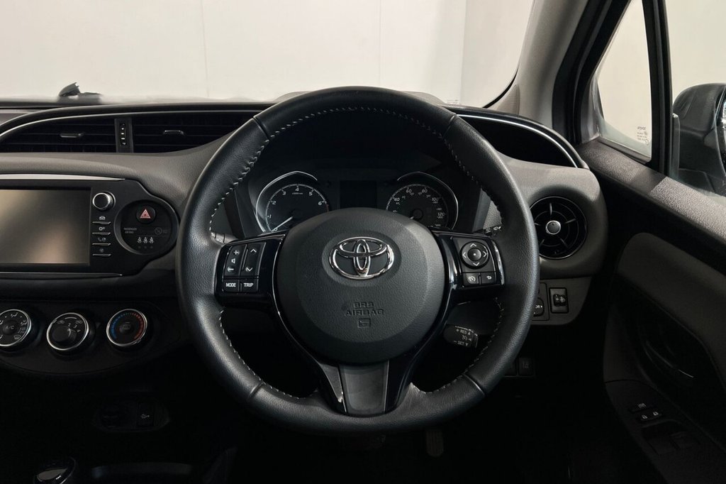 Used Toyota Yaris 2017 for sale - 76710823: Photo 24