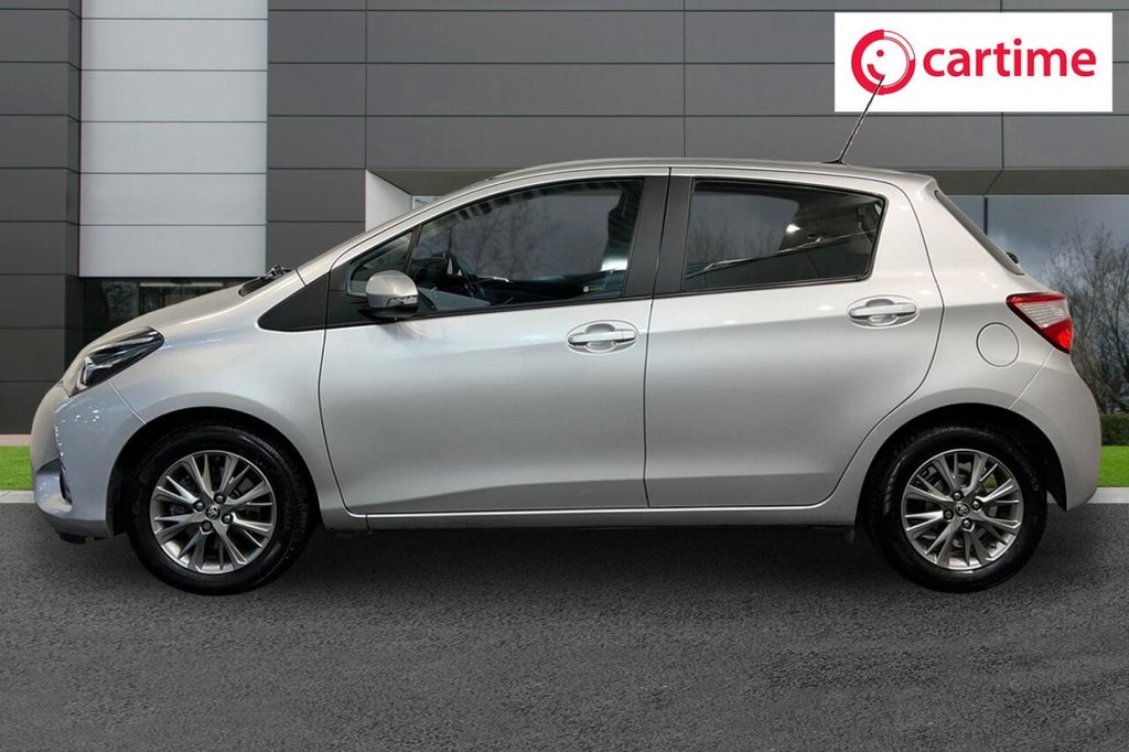 Used Toyota Yaris 2017 for sale - 76710823: Photo 3