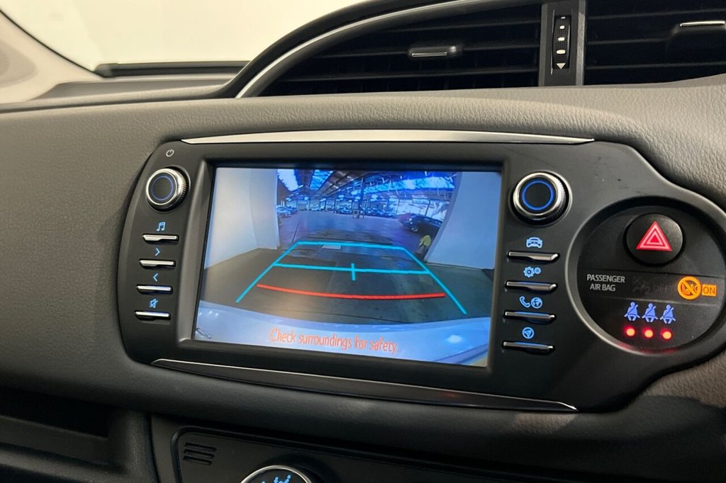 Used Toyota Yaris 2017 for sale - 76710823: Photo 30