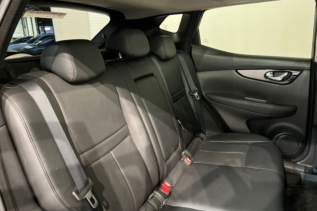 Used Nissan Qashqai 2017 for sale - 76710834: Photo 24