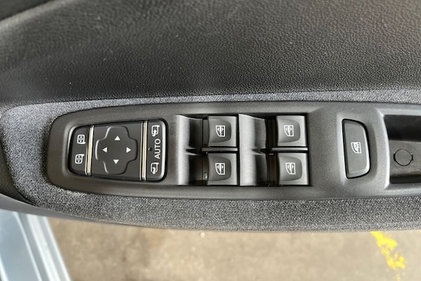 Used Renault Zoe 2022 for sale - 74220774: Photo 38