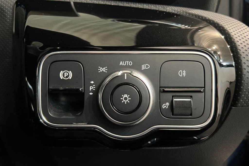 Used Mercedes-Benz A-Class 2019 for sale - 76923269: Photo 37