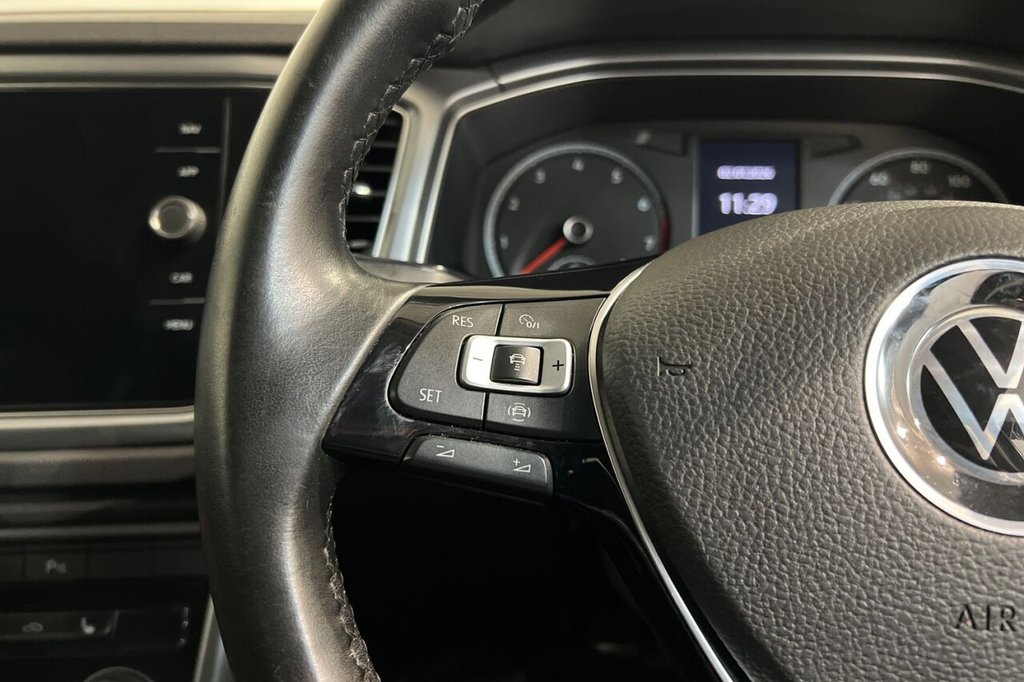 Used Volkswagen T-Roc 2021 for sale - 77249876: Photo 24