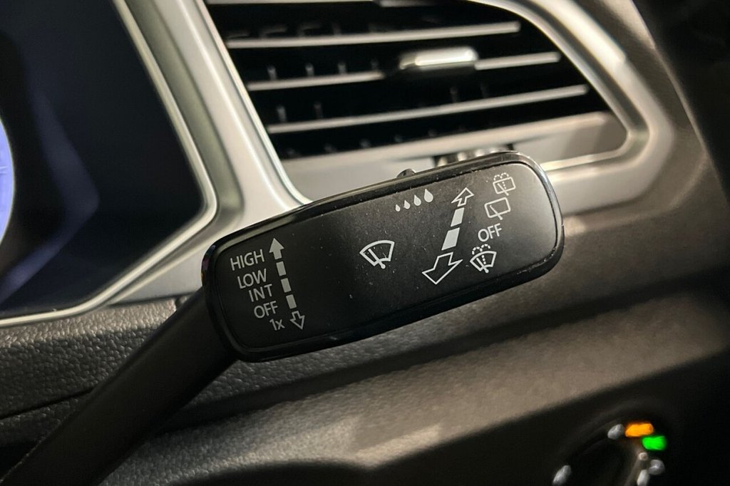 Used Volkswagen T-Roc 2021 for sale - 77249876: Photo 27