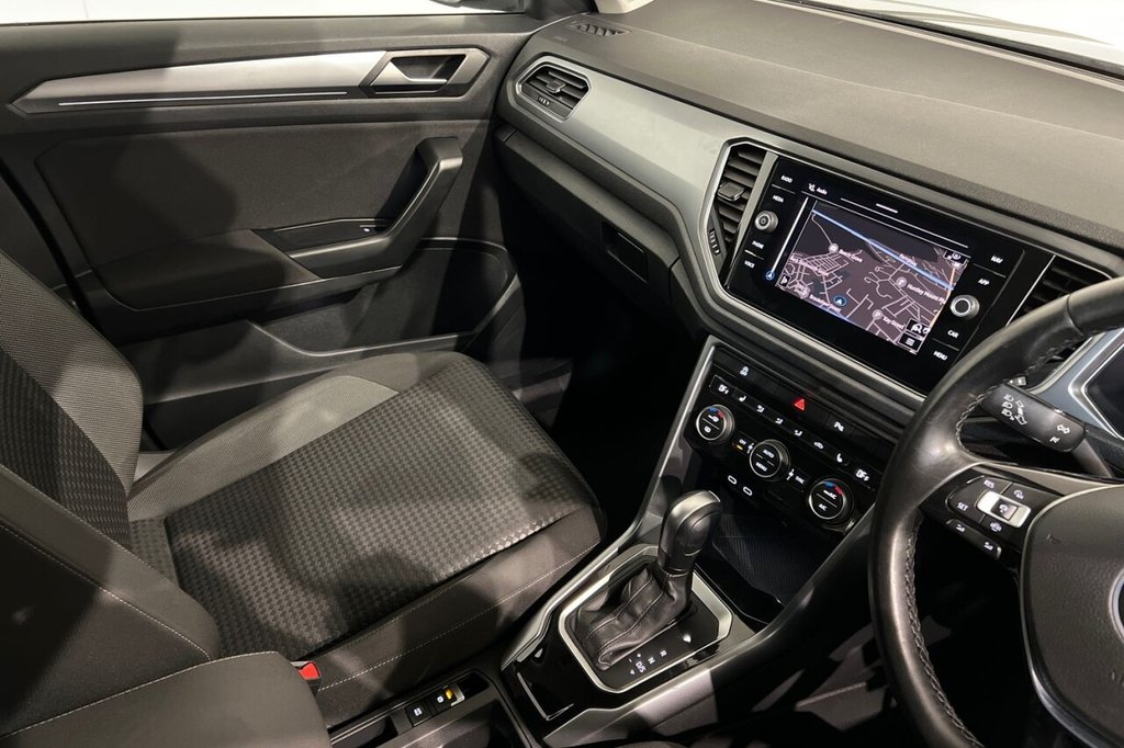 Used Volkswagen T-Roc 2021 for sale - 77249876: Photo 32