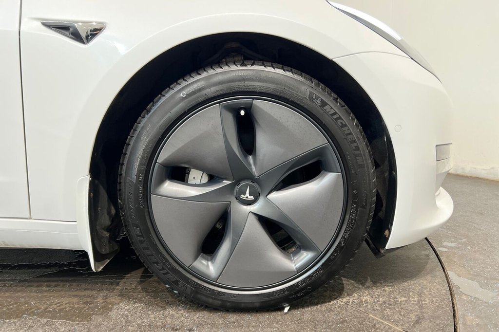 Used Tesla Model 3 2020 for sale - 76686117: Photo 14