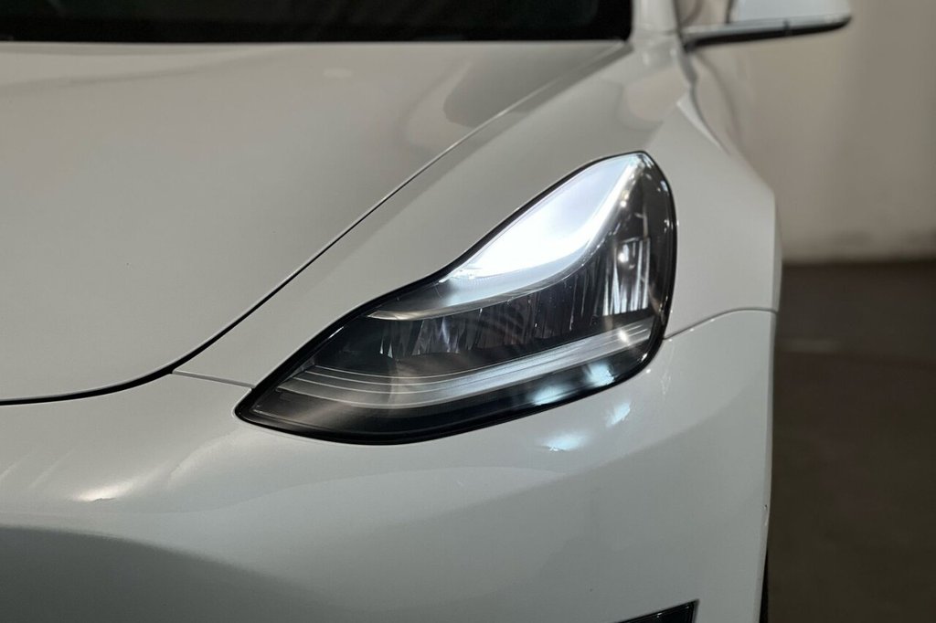 Used Tesla Model 3 2020 for sale - 76686117: Photo 16