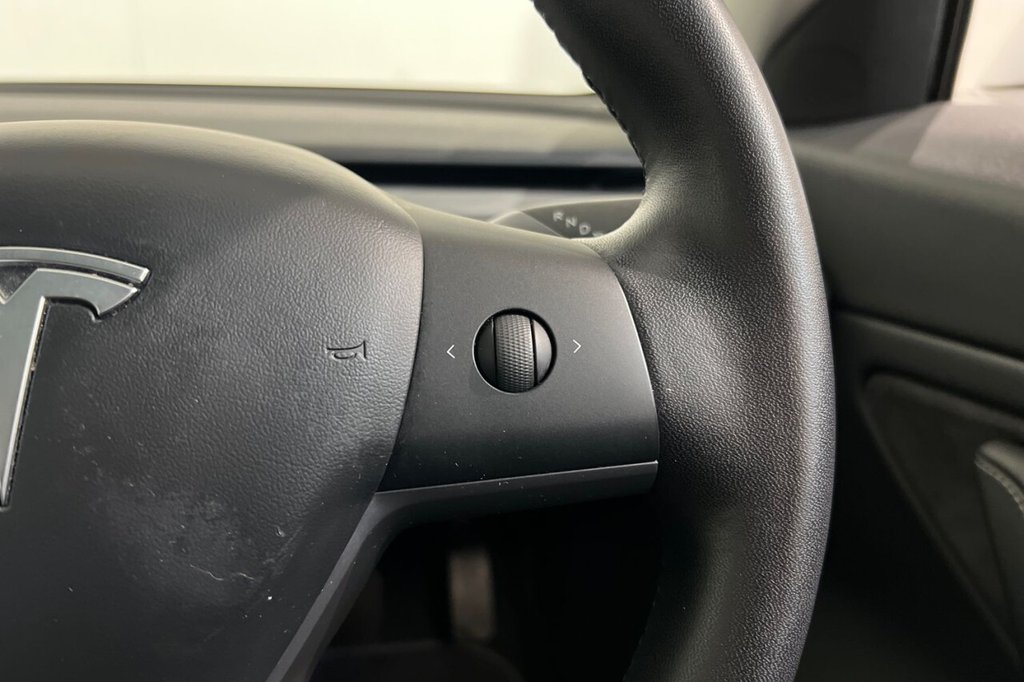 Used Tesla Model 3 2020 for sale - 76686117: Photo 27