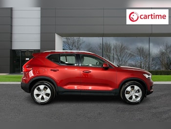Used Volvo XC40 2019 for sale - 76118432: Photo 2
