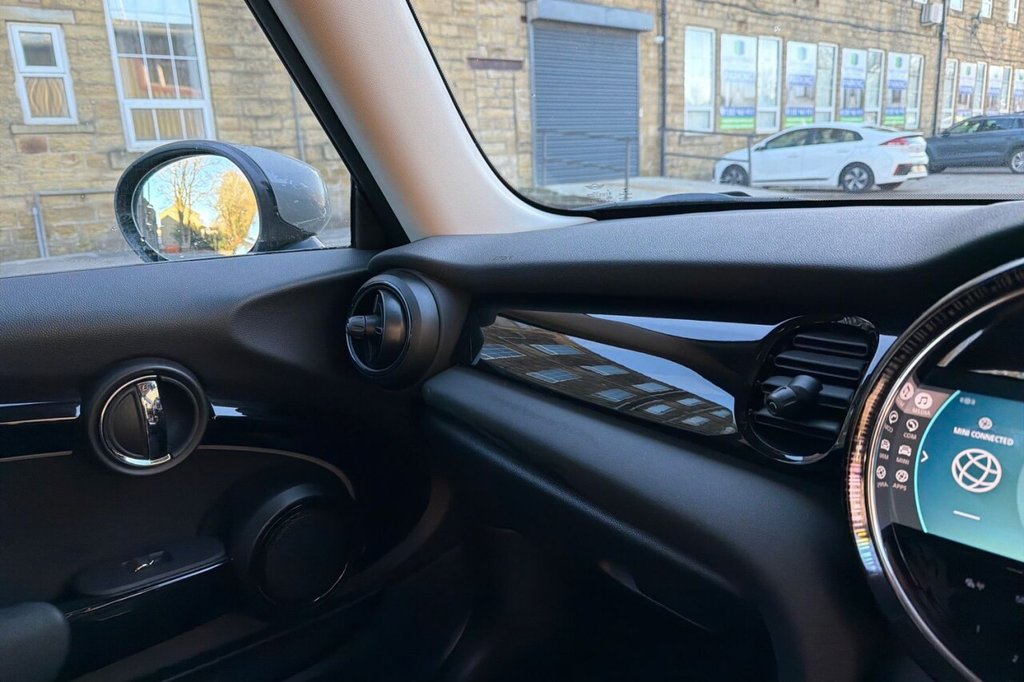 Used MINI Hatch 2022 for sale - 77547408: Photo 45