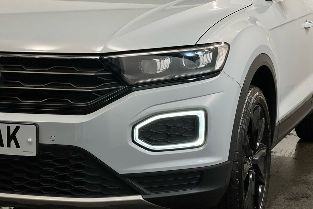 Used Volkswagen T-Roc 2022 for sale - 77666939: Photo 16